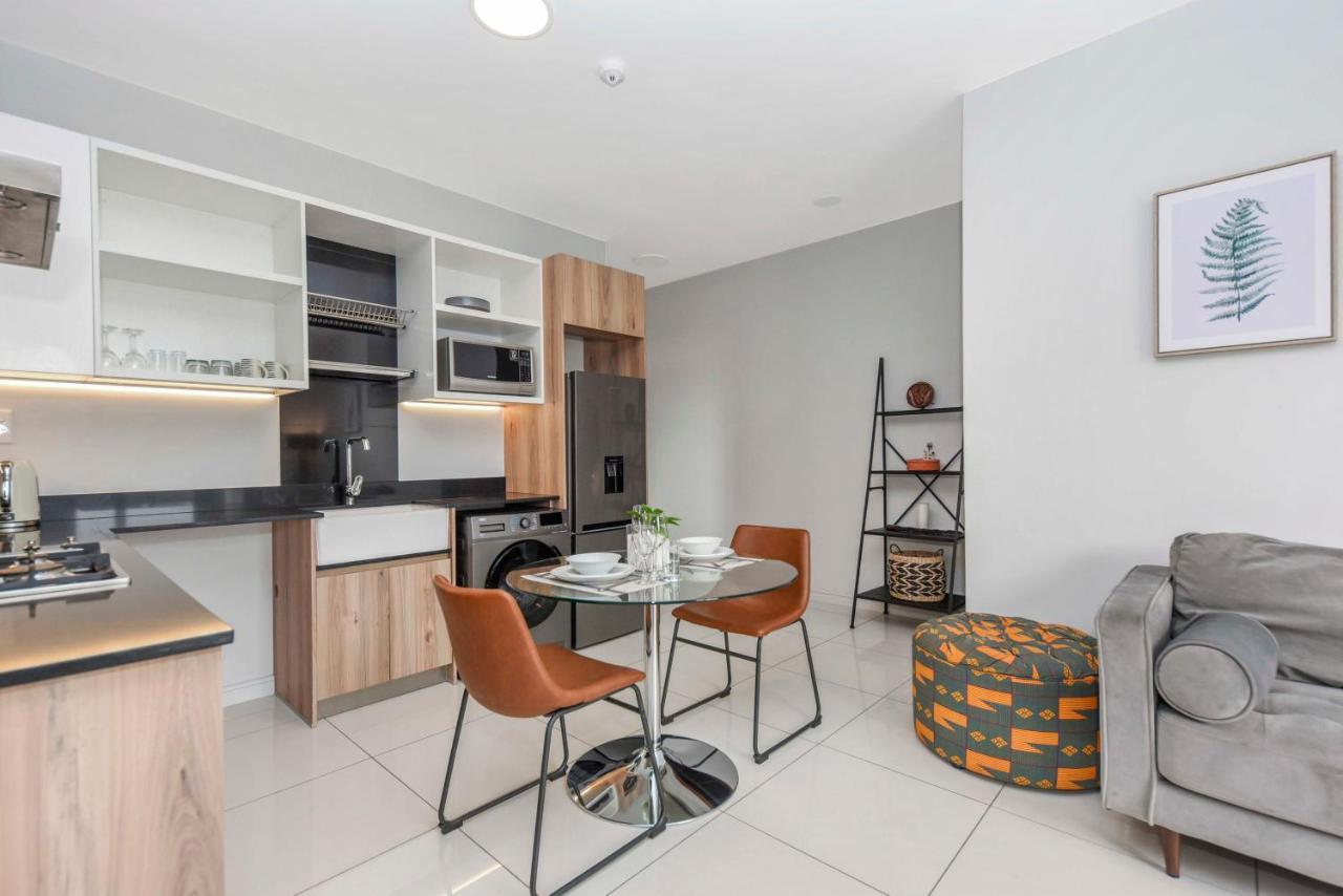 Easy Stay - The Median Rosebank Johannesburg Eksteriør bilde